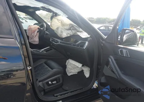 2025 BMW X6 xDrive40I z USA, uszkodzony, nr VIN 5UX33EX05S9X63684